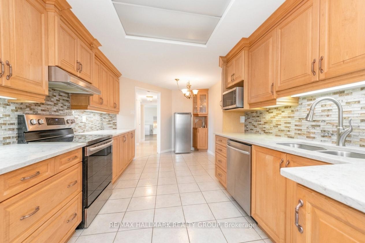 Photo 18 of Unit 1702, 1510 Riverside Drive, Ottawa, Riverview Park — HOMEH