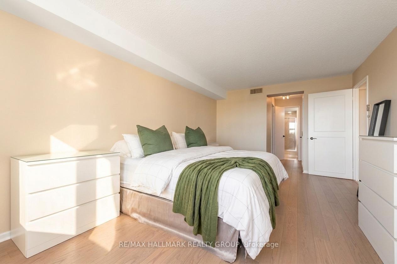 Photo 26 of Unit 1702, 1510 Riverside Drive, Ottawa, Riverview Park — HOMEH