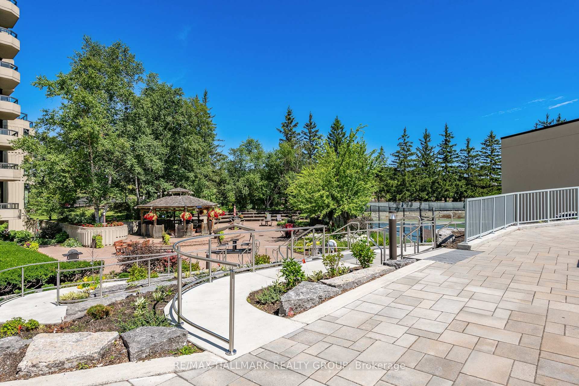 Photo 37 of Unit 1702, 1510 Riverside Drive, Ottawa, Riverview Park — HOMEH
