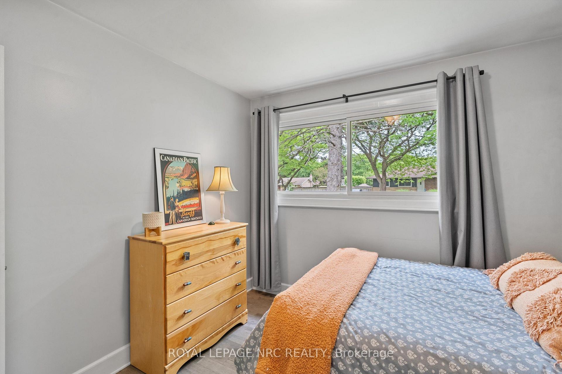 Photo 19 of 1 Kingston Bay, St. Catharines, Carlton/Bunting — HOMEH