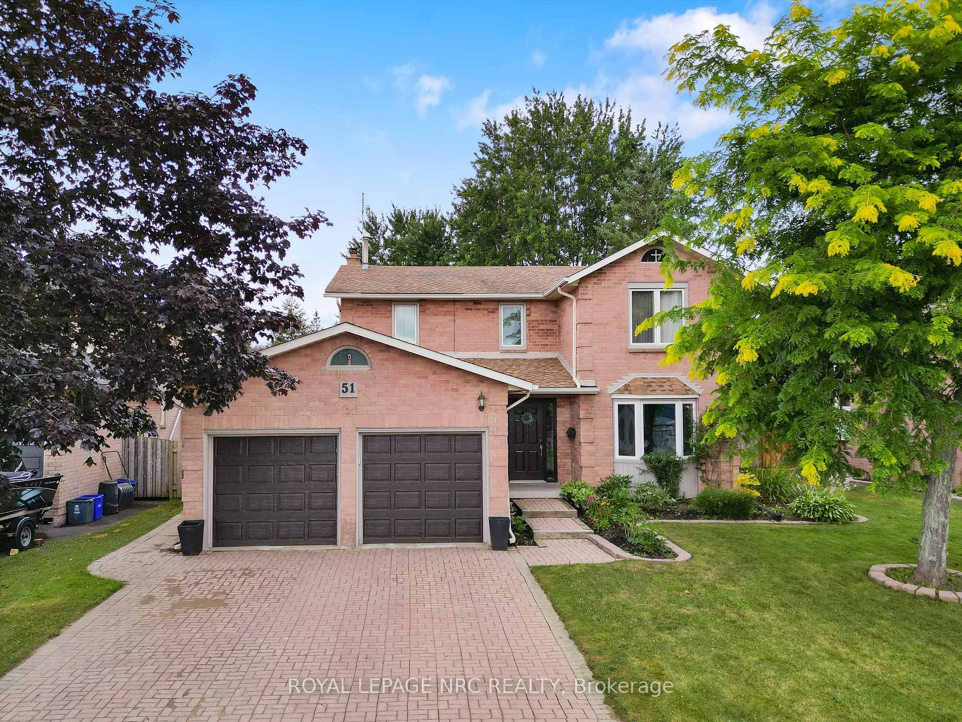 Photo 2 of 51 Briarsdale Crescent, Welland, N. Welland — HOMEH