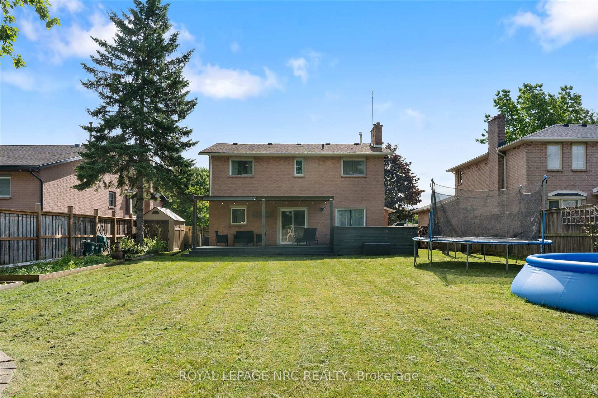 Photo 17 of 51 Briarsdale Crescent, Welland, N. Welland — HOMEH