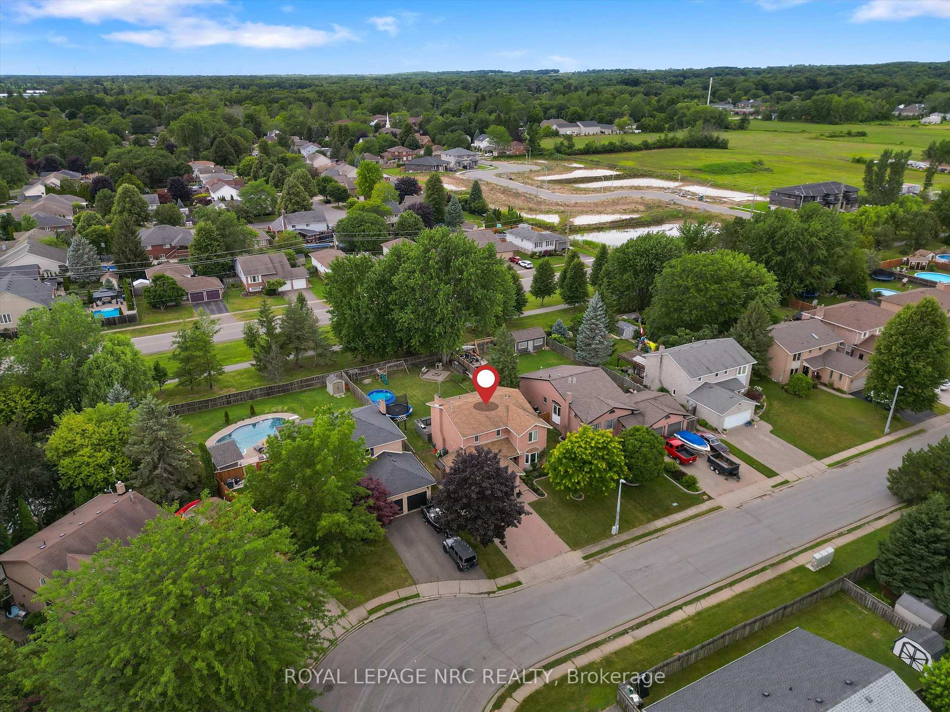 Photo 34 of 51 Briarsdale Crescent, Welland, N. Welland — HOMEH