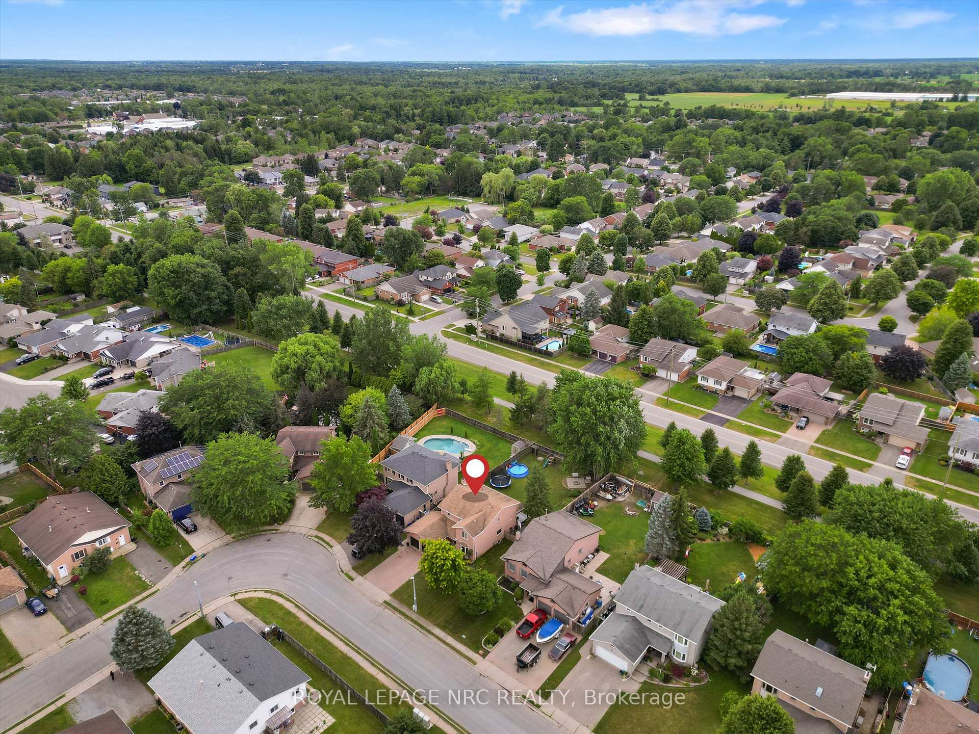 Photo 24 of 51 Briarsdale Crescent, Welland, N. Welland — HOMEH