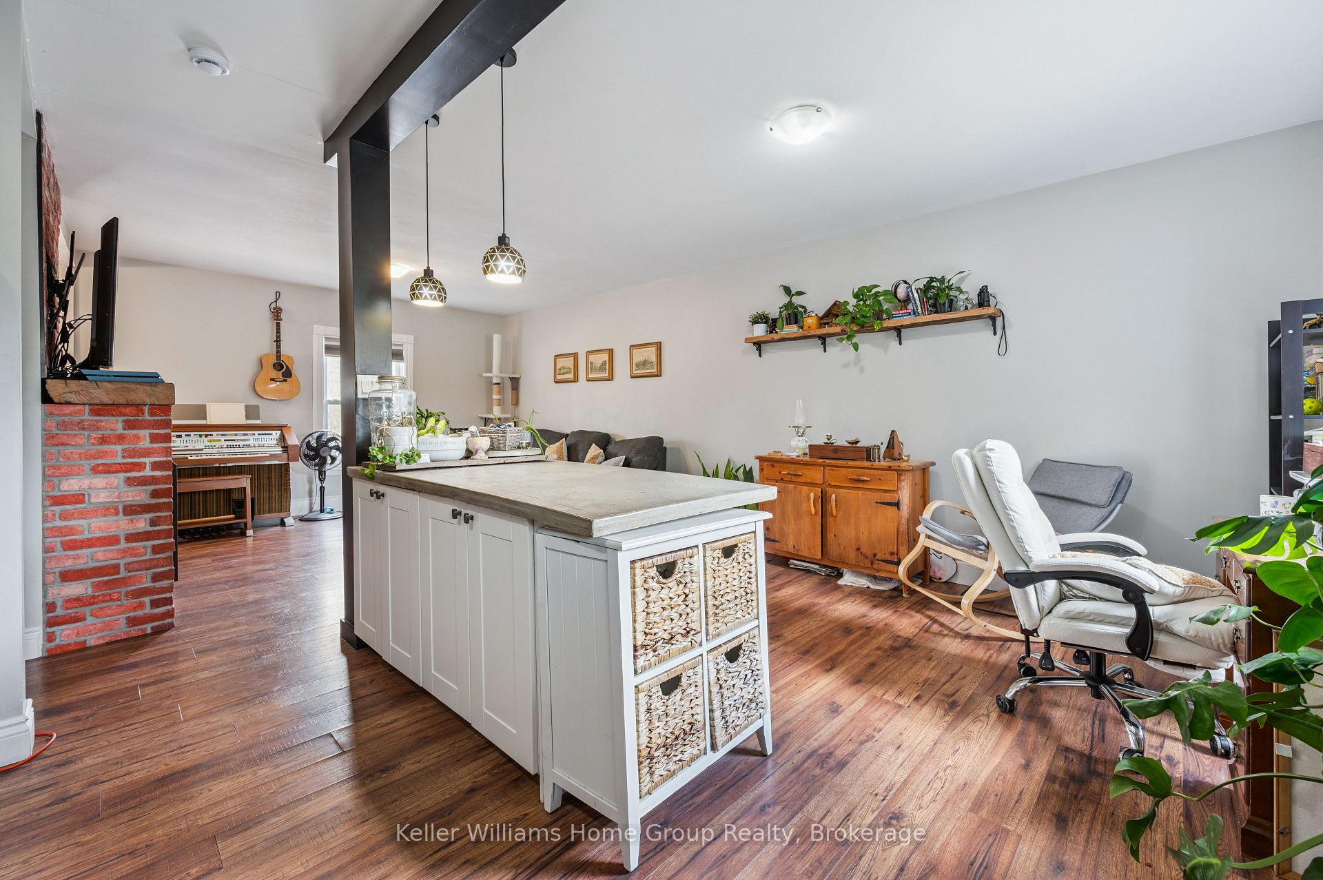 Photo 5 of 67 Stevenson Street S, Guelph, St. Patrick's Ward — HOMEH