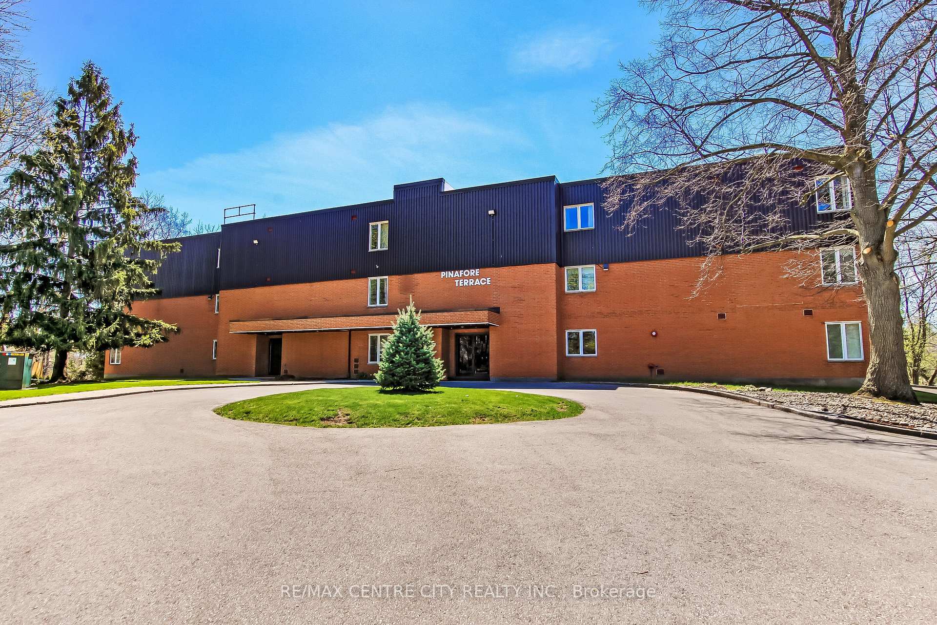 Photo of Unit 11, 125 Elm Street