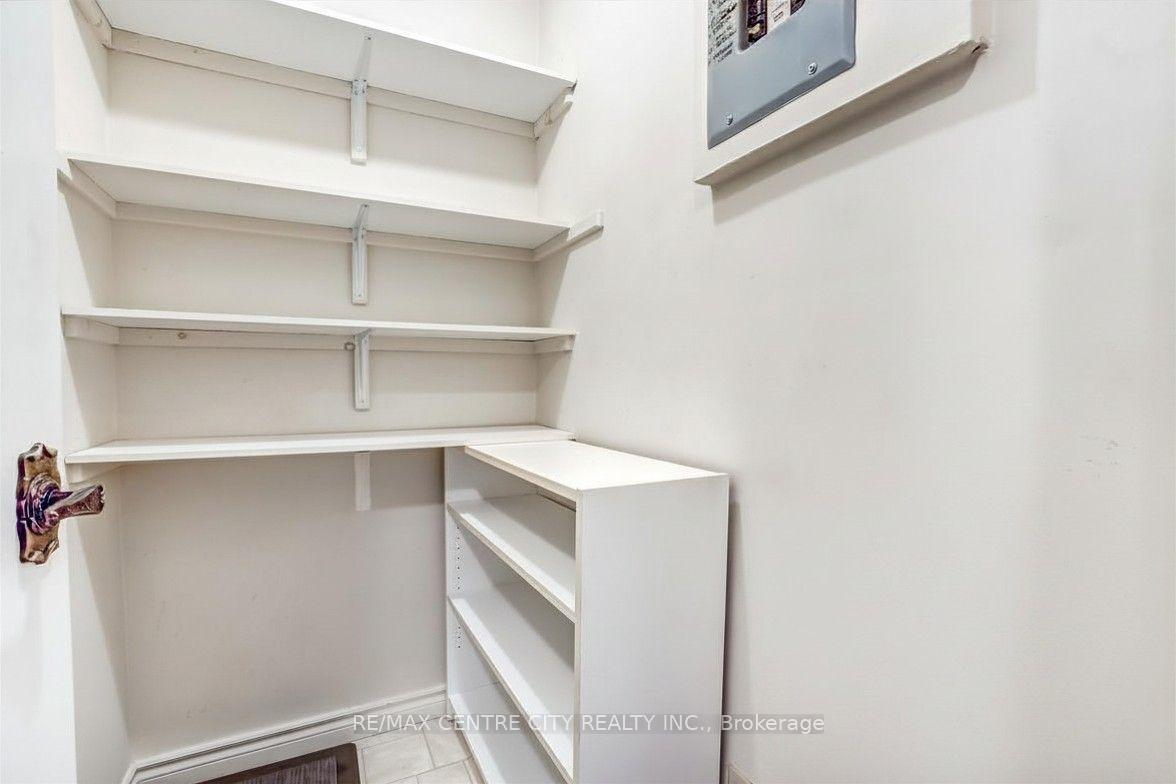 Photo 16 of Unit 11, 125 Elm Street, St. Thomas — HOMEH