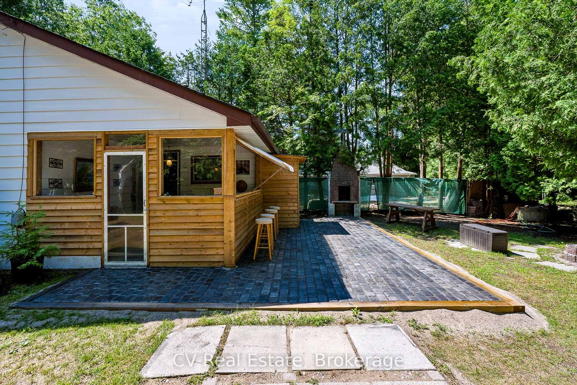 Photo 17 of 10 Brookside Drive, Tiny, Rural Tiny — HOMEH