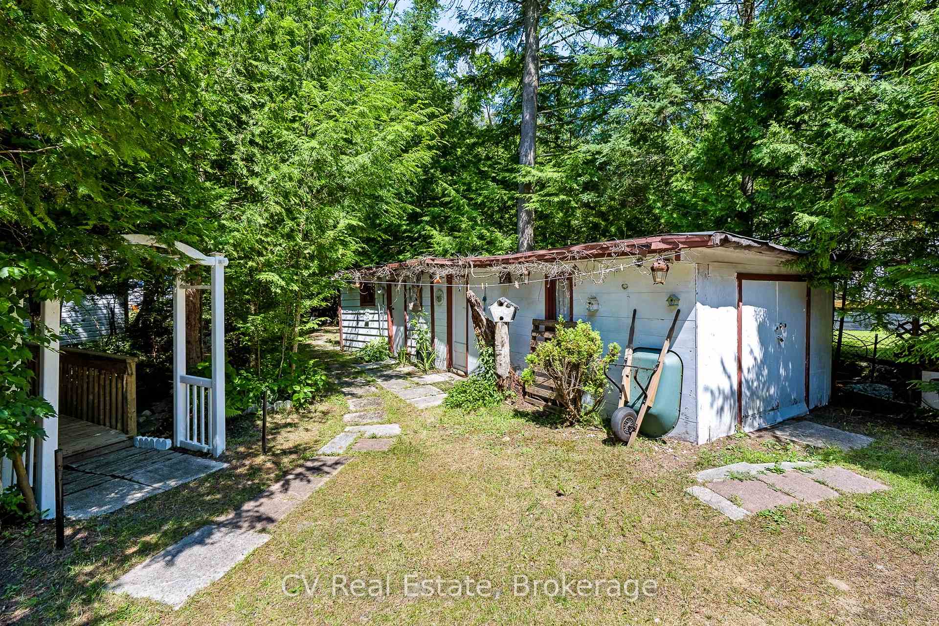 Photo 35 of 10 Brookside Drive, Tiny, Rural Tiny — HOMEH