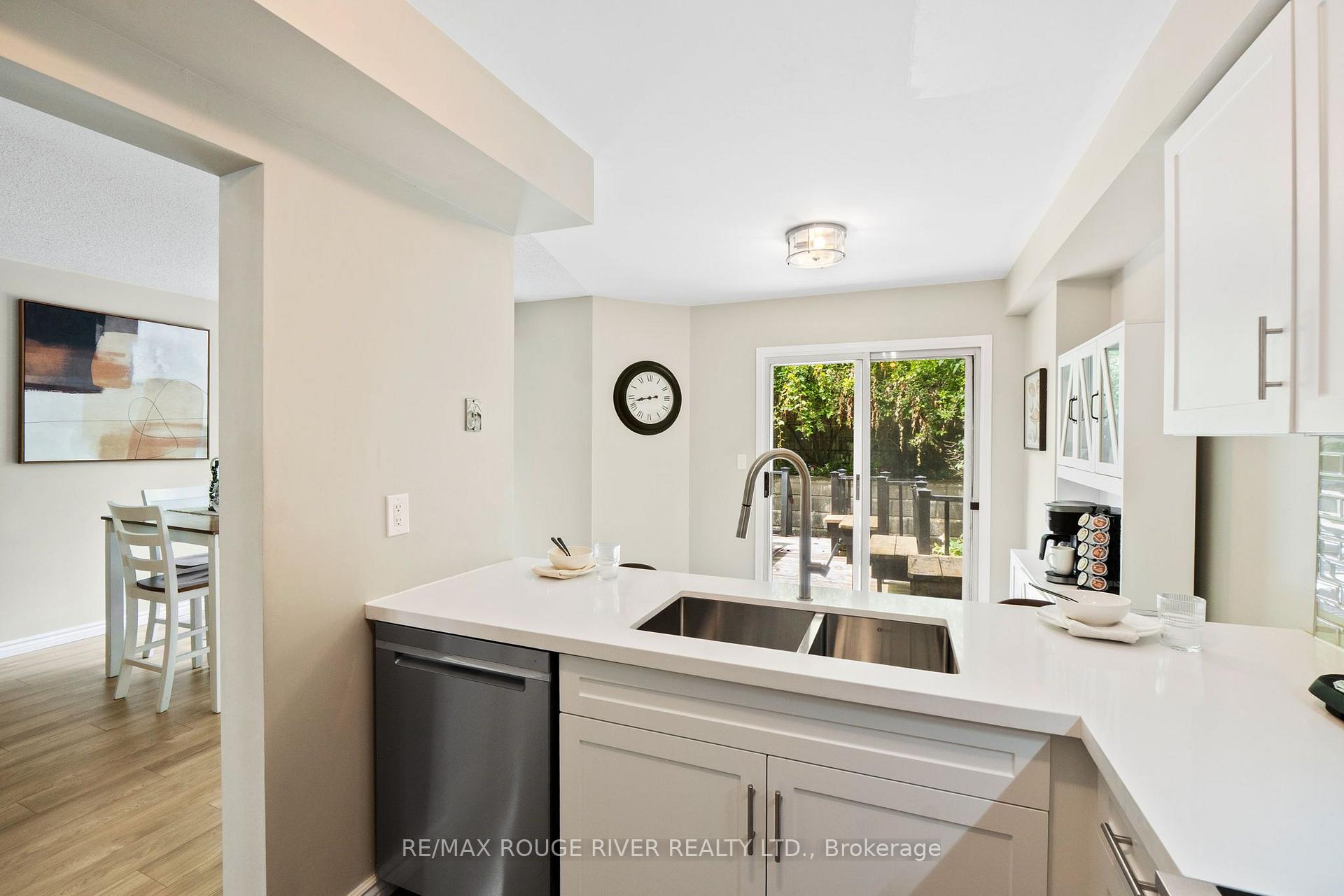Photo 15 of 67 Trewin Lane, Clarington, Bowmanville — HOMEH