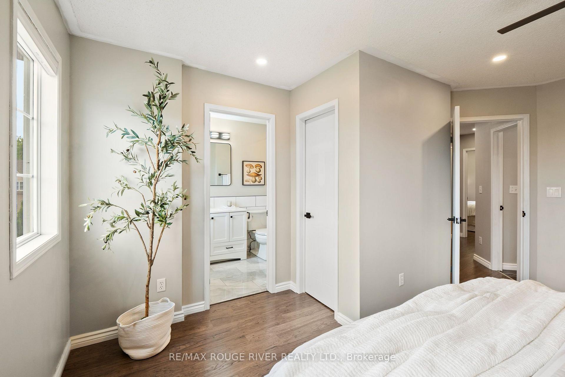 Photo 23 of 67 Trewin Lane, Clarington, Bowmanville — HOMEH