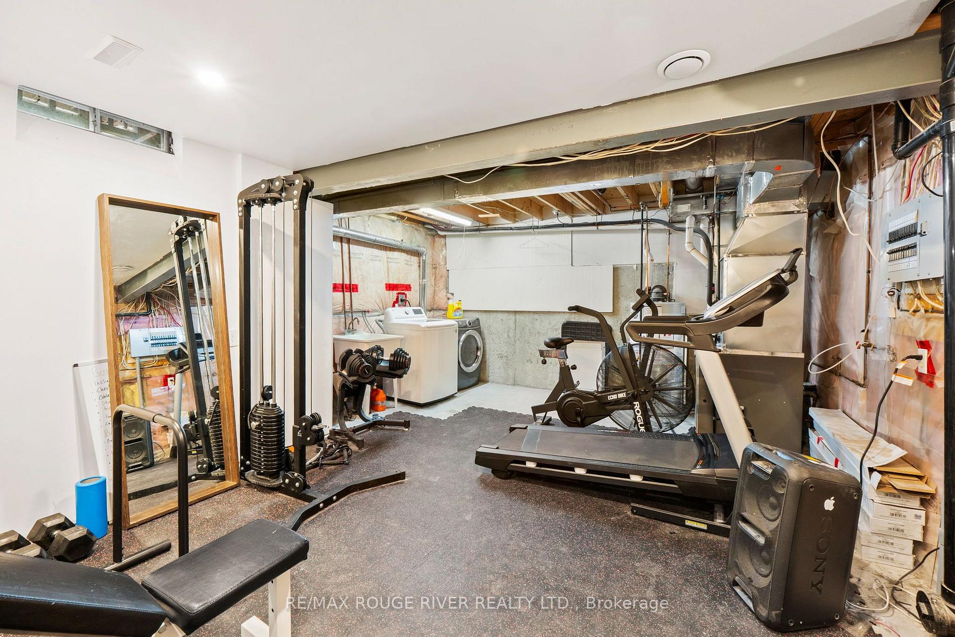 Photo 32 of 67 Trewin Lane, Clarington, Bowmanville — HOMEH