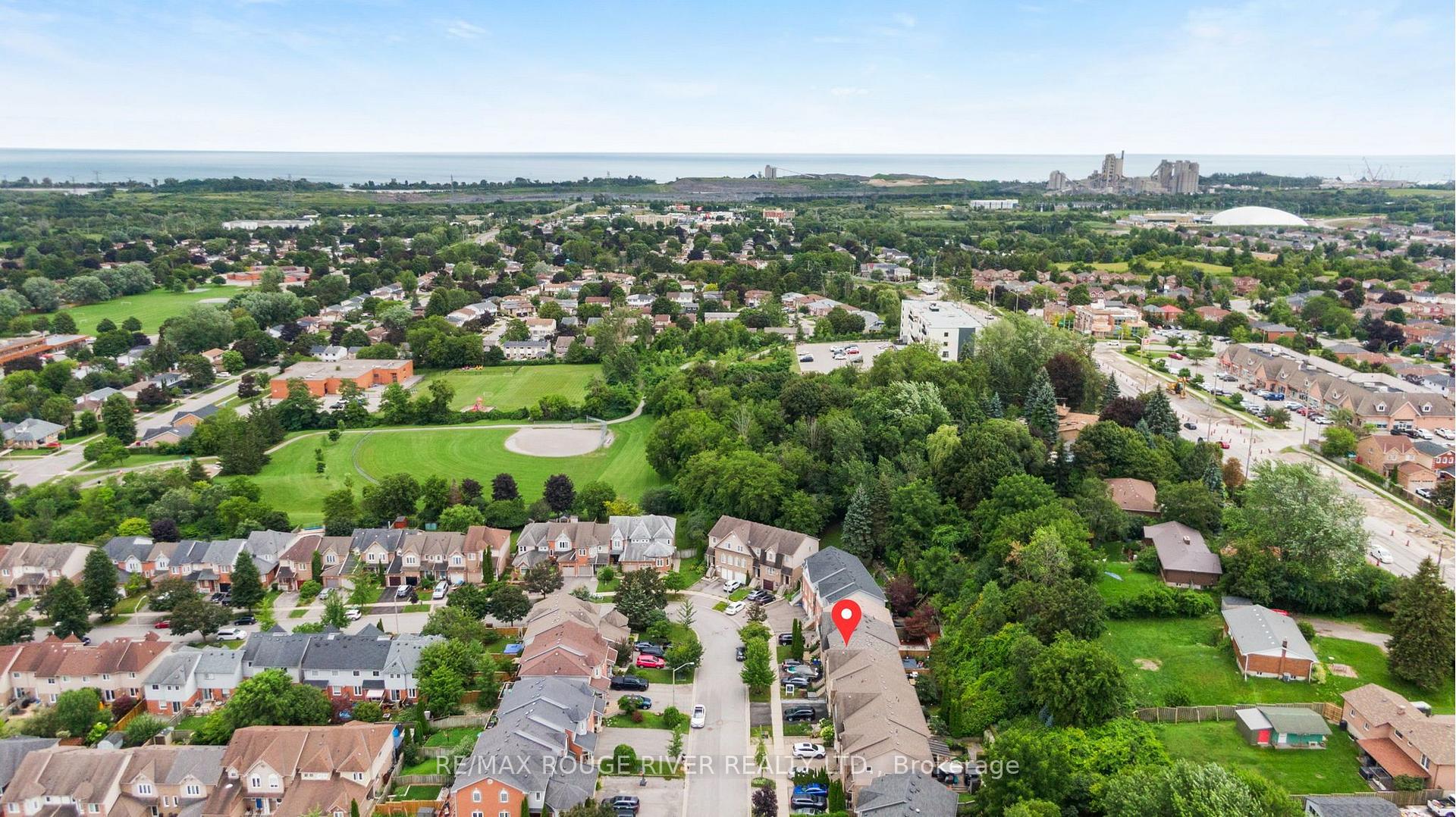 Photo 35 of 67 Trewin Lane, Clarington, Bowmanville — HOMEH