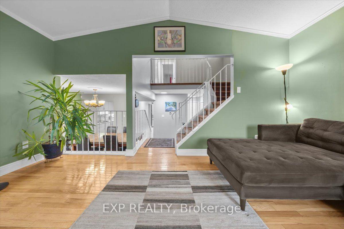 Photo 17 of 1044 Arrowhead Place, Ottawa, Convent Glen — HOMEH