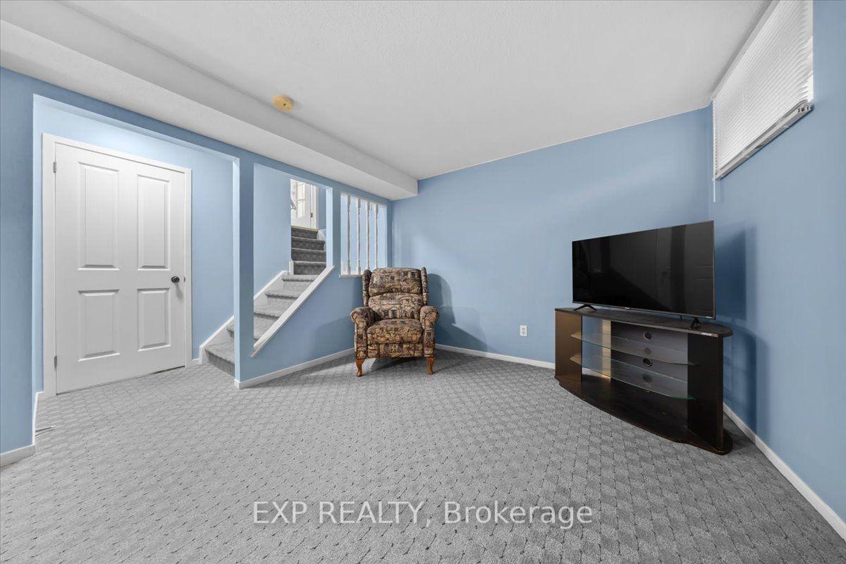 Photo 25 of 1044 Arrowhead Place, Ottawa, Convent Glen — HOMEH