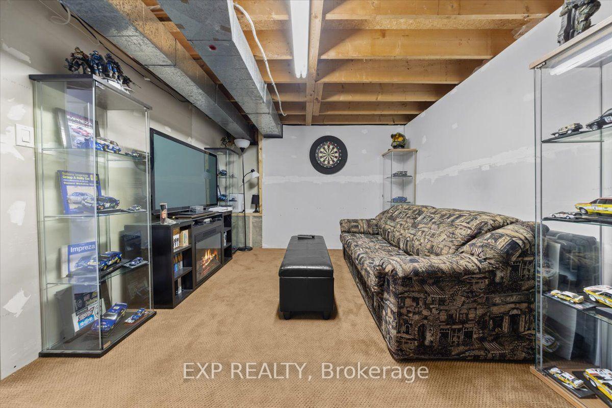 Photo 29 of 1044 Arrowhead Place, Ottawa, Convent Glen — HOMEH
