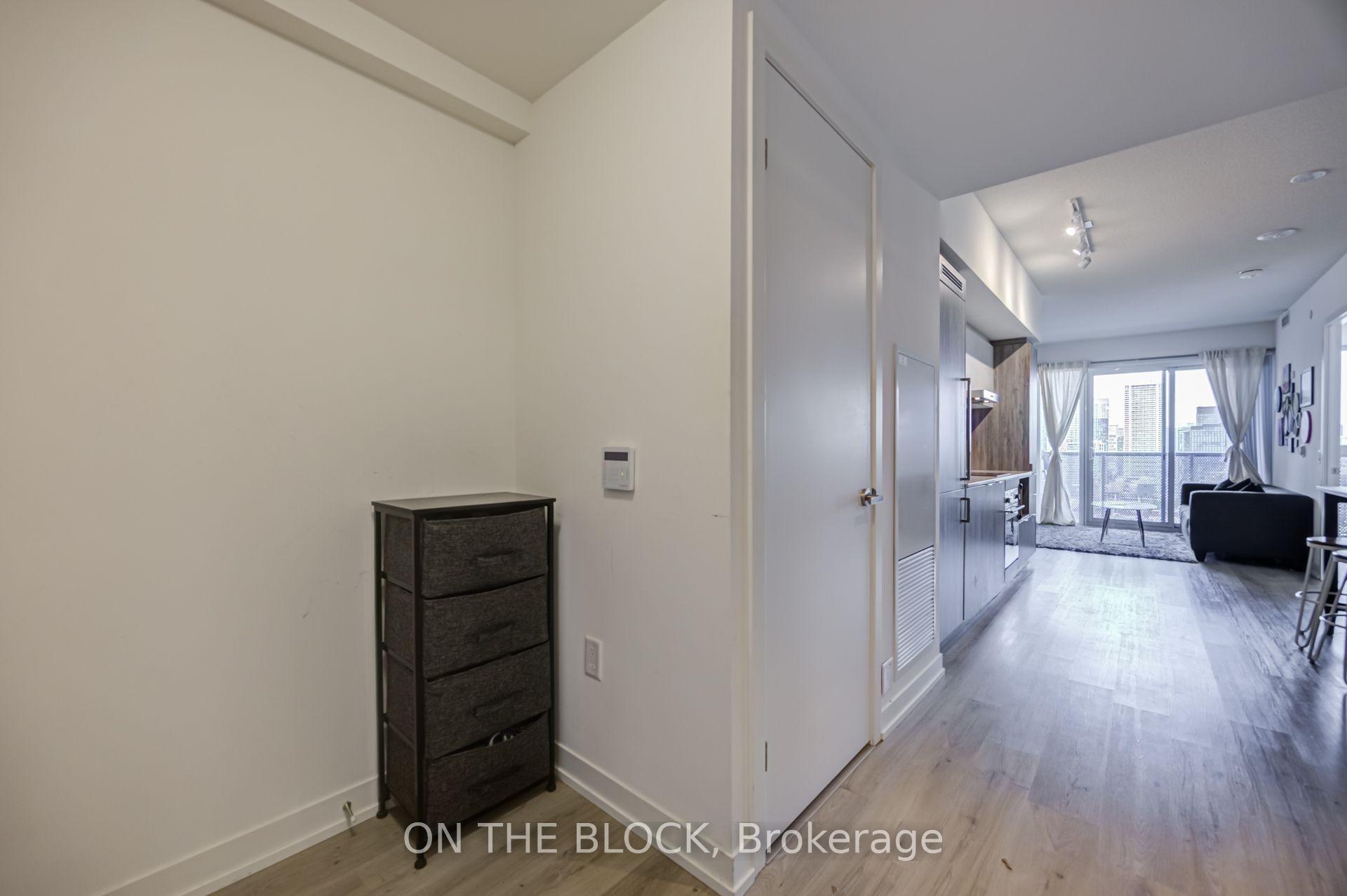 Photo 4 of Unit 2801, 138 Downes Street, Toronto, Waterfront Communities — HOMEH