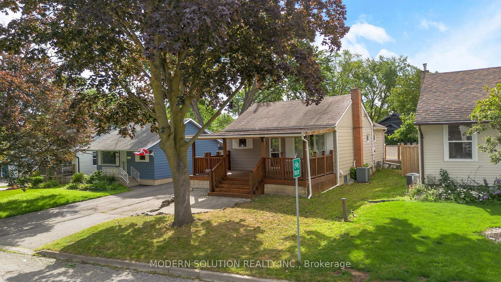 Photo 3 of 31 Elm Street, Ajax, Central — HOMEH