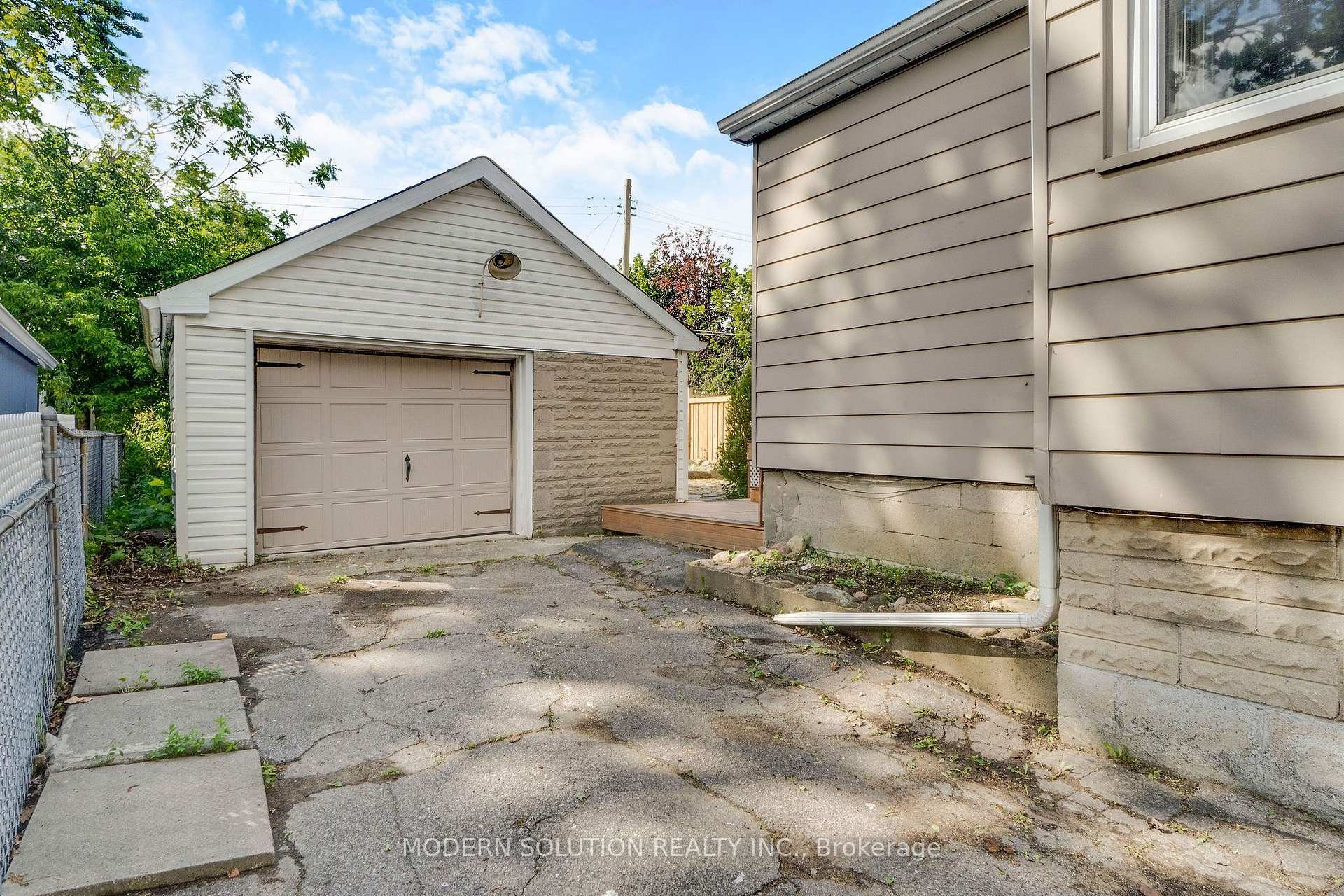 Photo 41 of 31 Elm Street, Ajax, Central — HOMEH