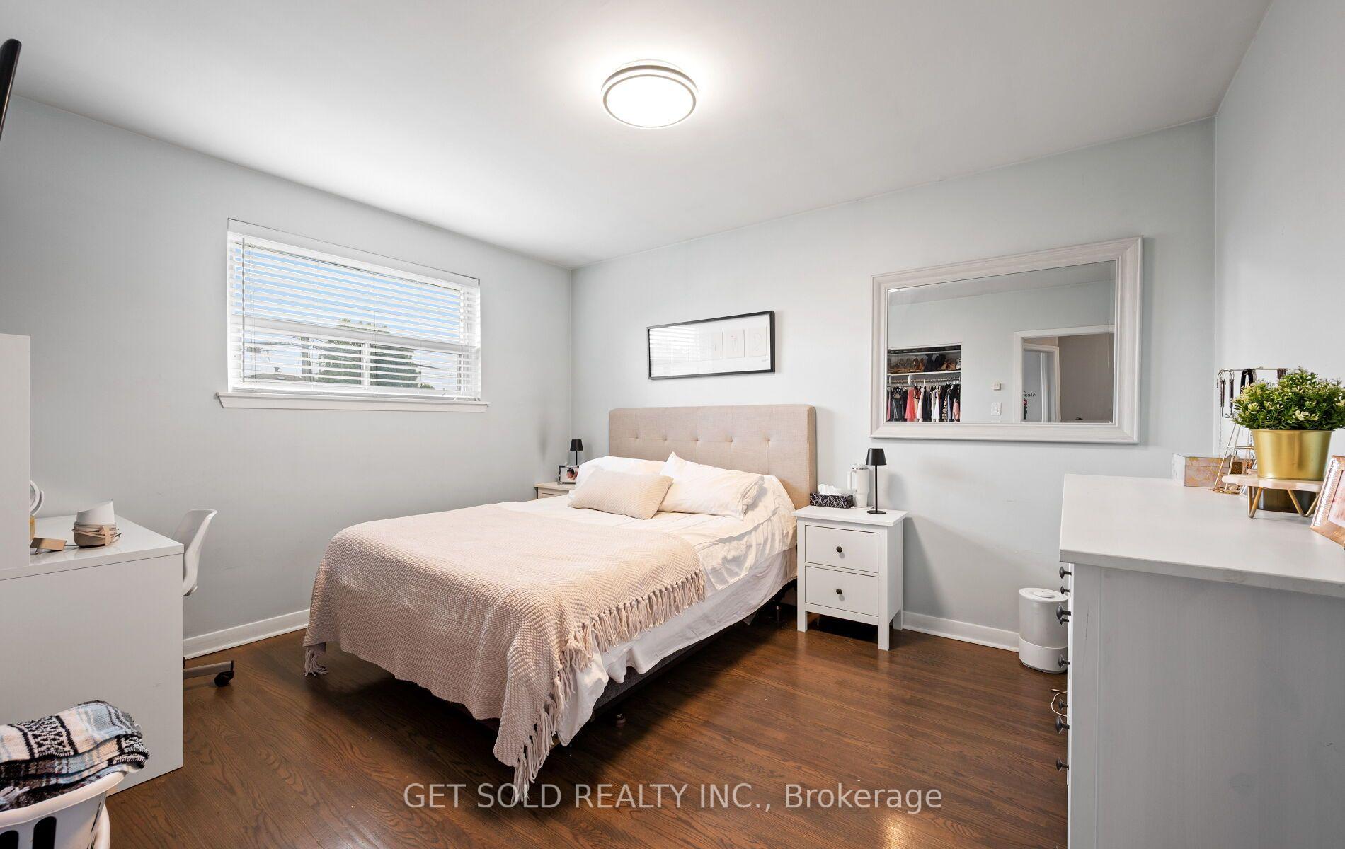Photo 42 of 44 Mancroft Crescent, Etobicoke, West Humber-Clairville — HOMEH