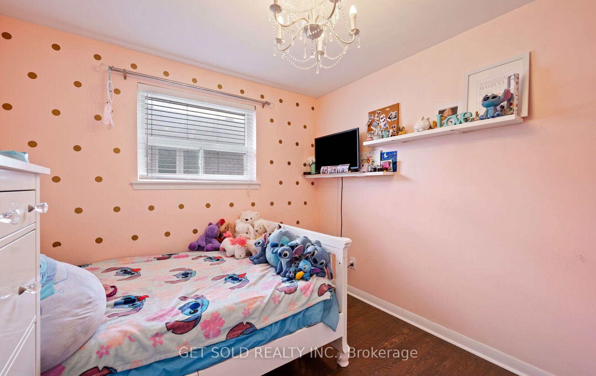 Photo 47 of 44 Mancroft Crescent, Etobicoke, West Humber-Clairville — HOMEH