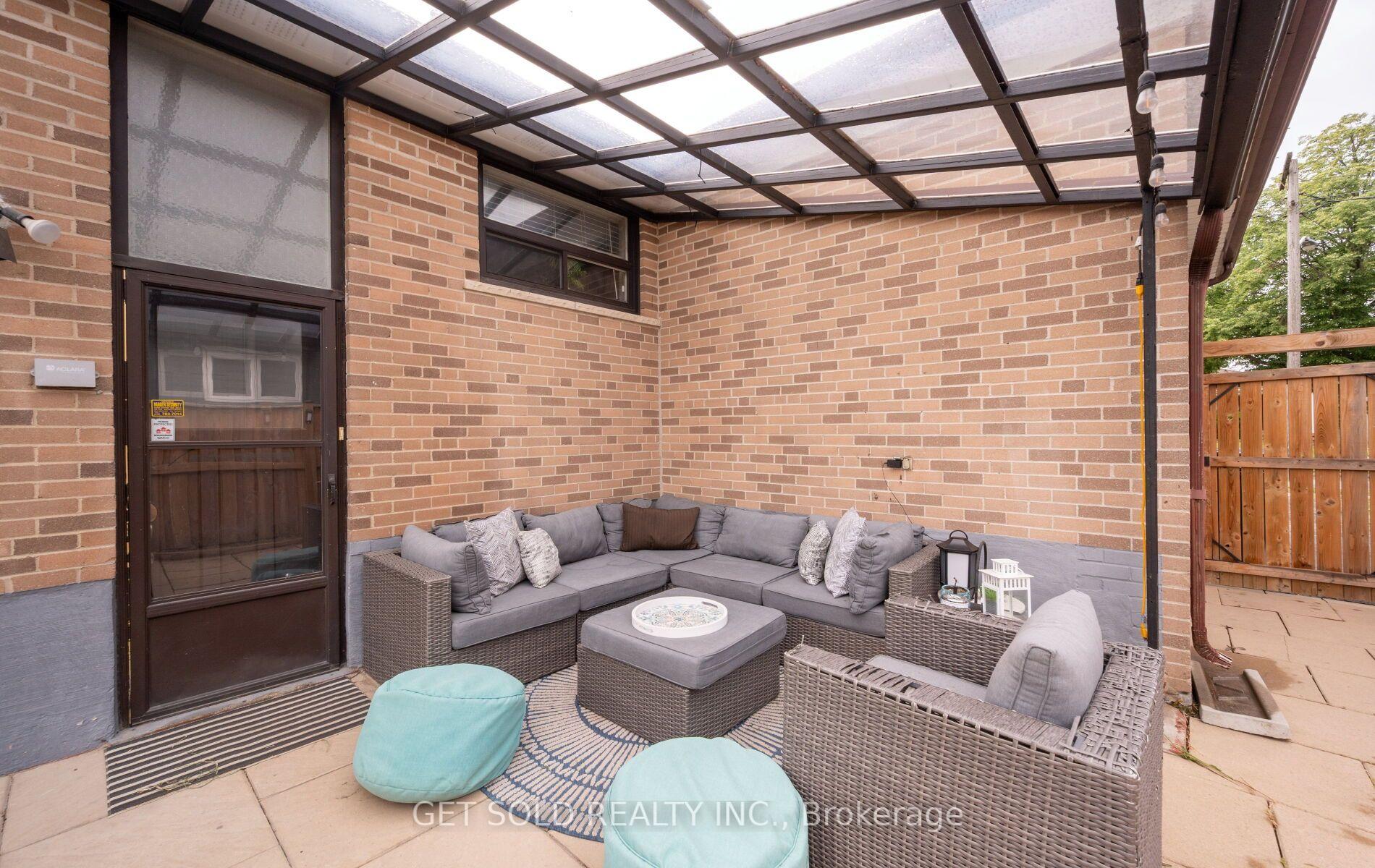 Photo 22 of 44 Mancroft Crescent, Etobicoke, West Humber-Clairville — HOMEH