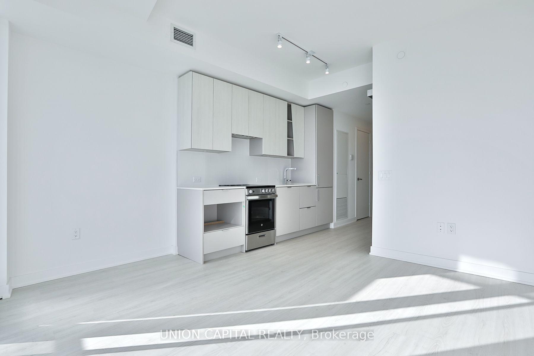 Photo 9 of Unit 3307, 3883 Quartz Road, Mississauga, City Centre — HOMEH