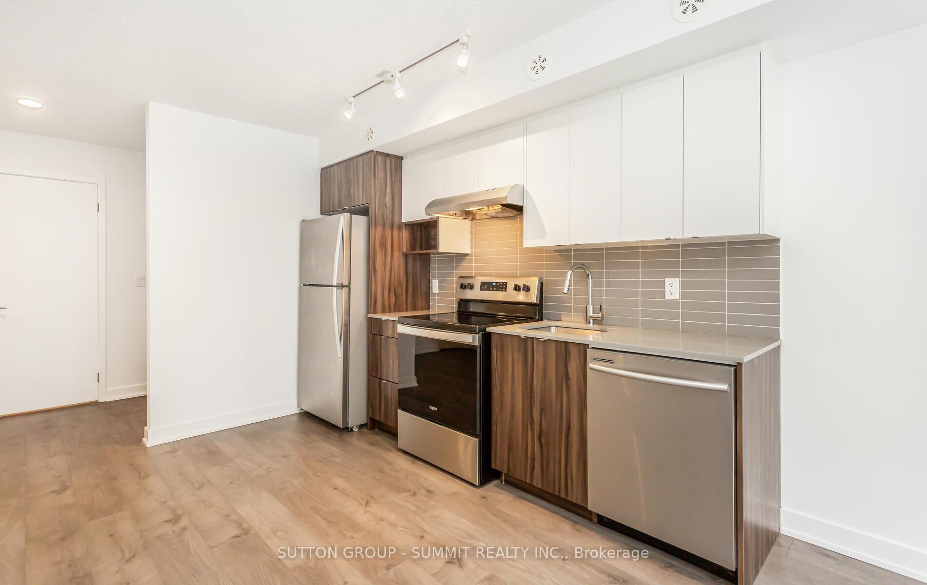Photo 4 of Unit 207, 1137 Cooke Boulevard, Burlington, LaSalle — HOMEH