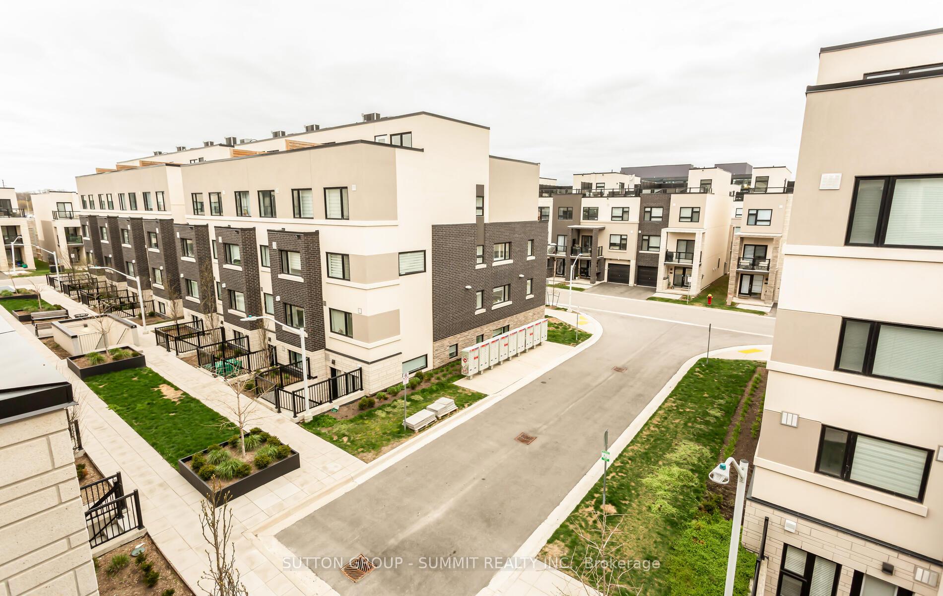 Photo 18 of Unit 207, 1137 Cooke Boulevard, Burlington, LaSalle — HOMEH