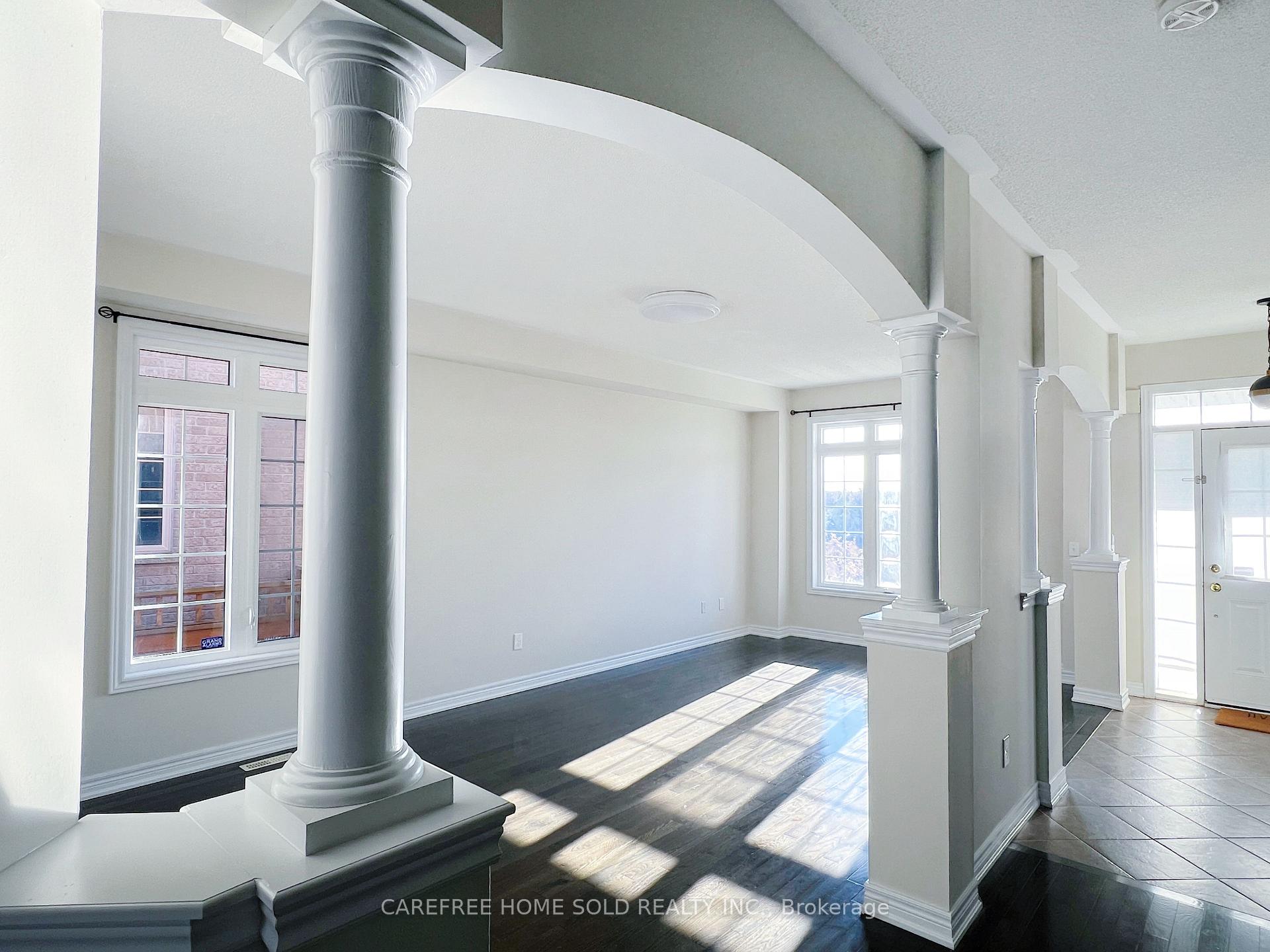 Photo 7 of 33 Oakmoor Lane, Markham, Cornell — HOMEH