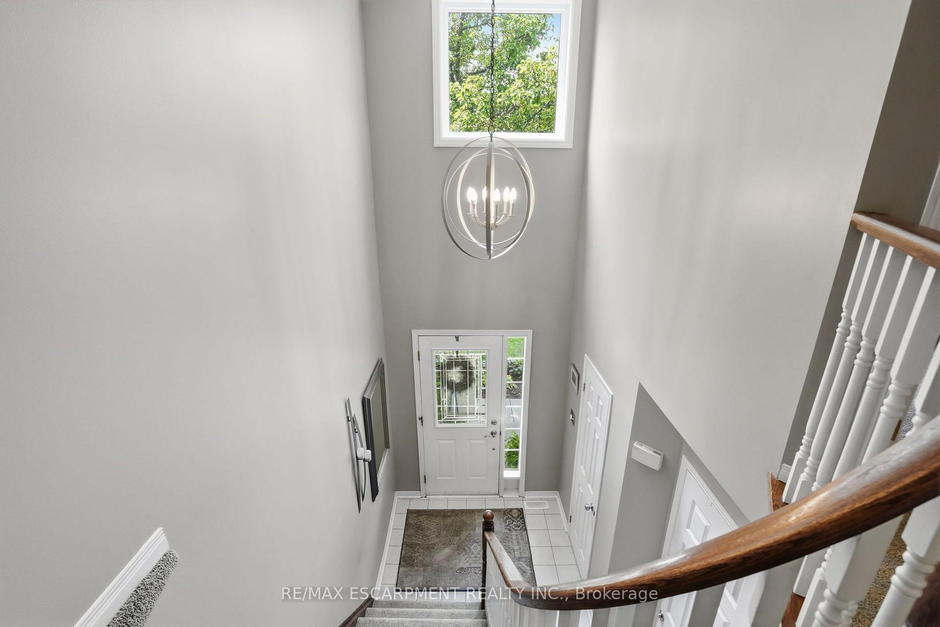 Photo 13 of Unit 9, 819 Upper Paradise Road, Hamilton, Gilkson — HOMEH