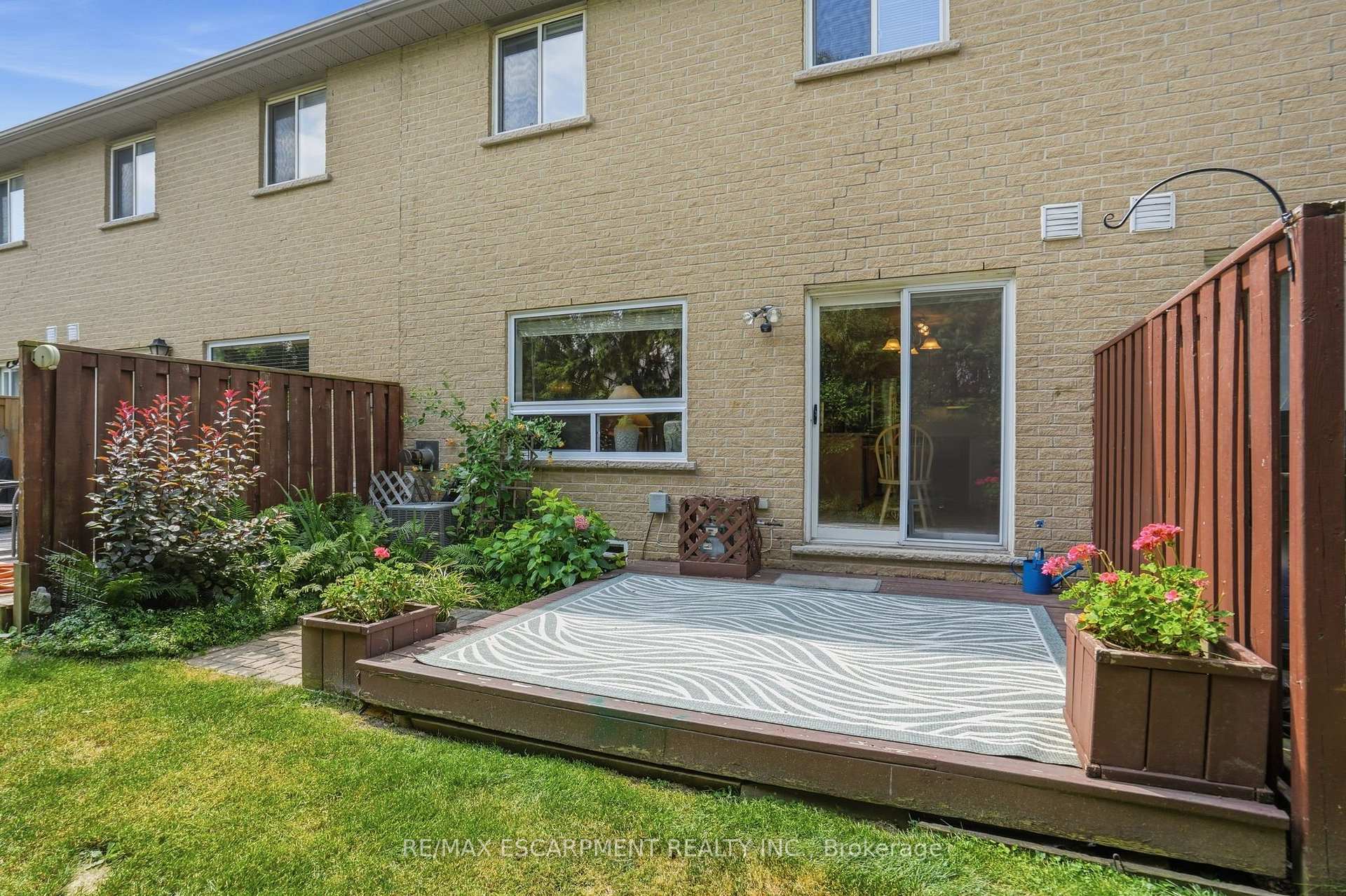 Photo 27 of Unit 9, 819 Upper Paradise Road, Hamilton, Gilkson — HOMEH