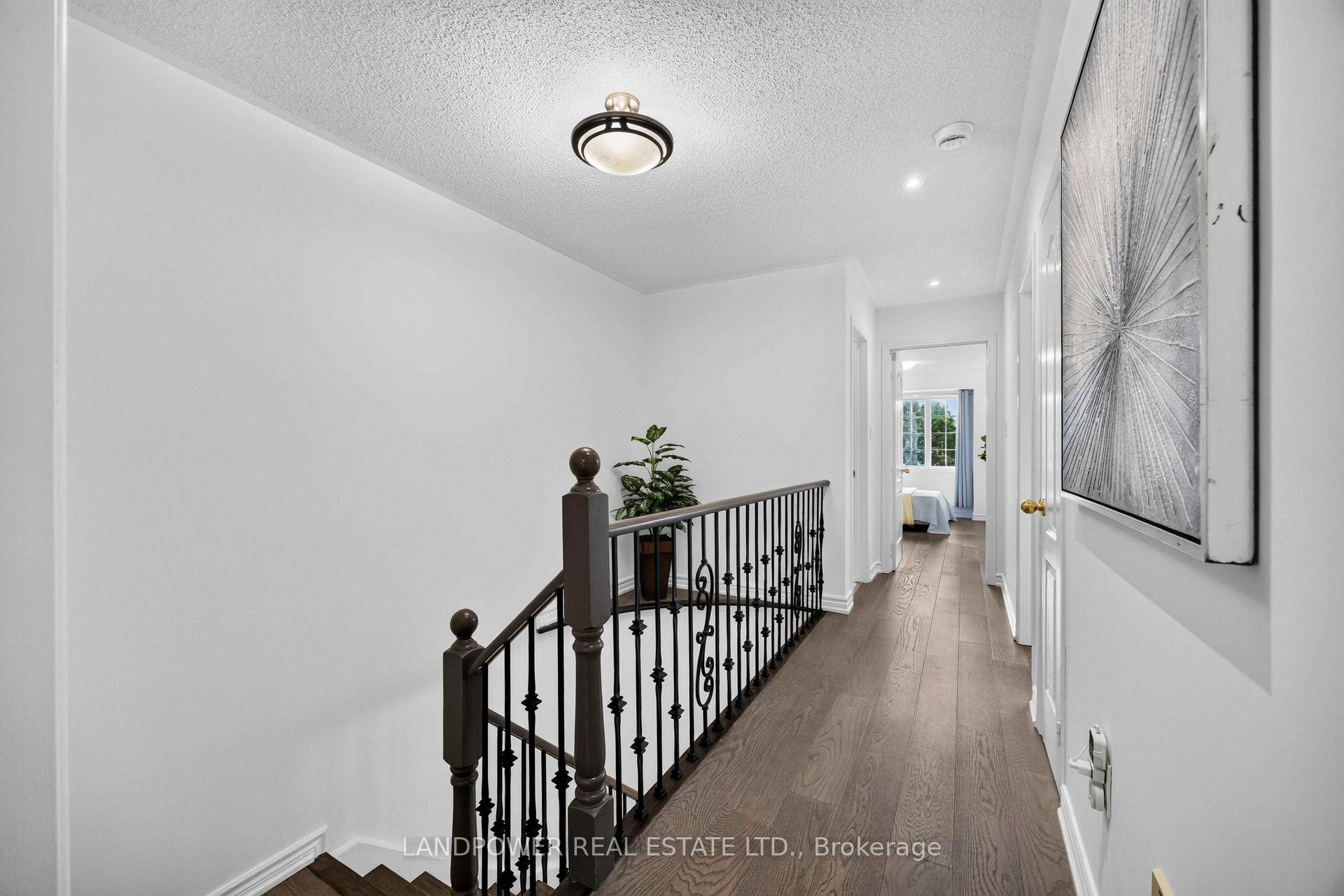 Photo 26 of 126 Rideau Drive, Richmond Hill, Langstaff — HOMEH