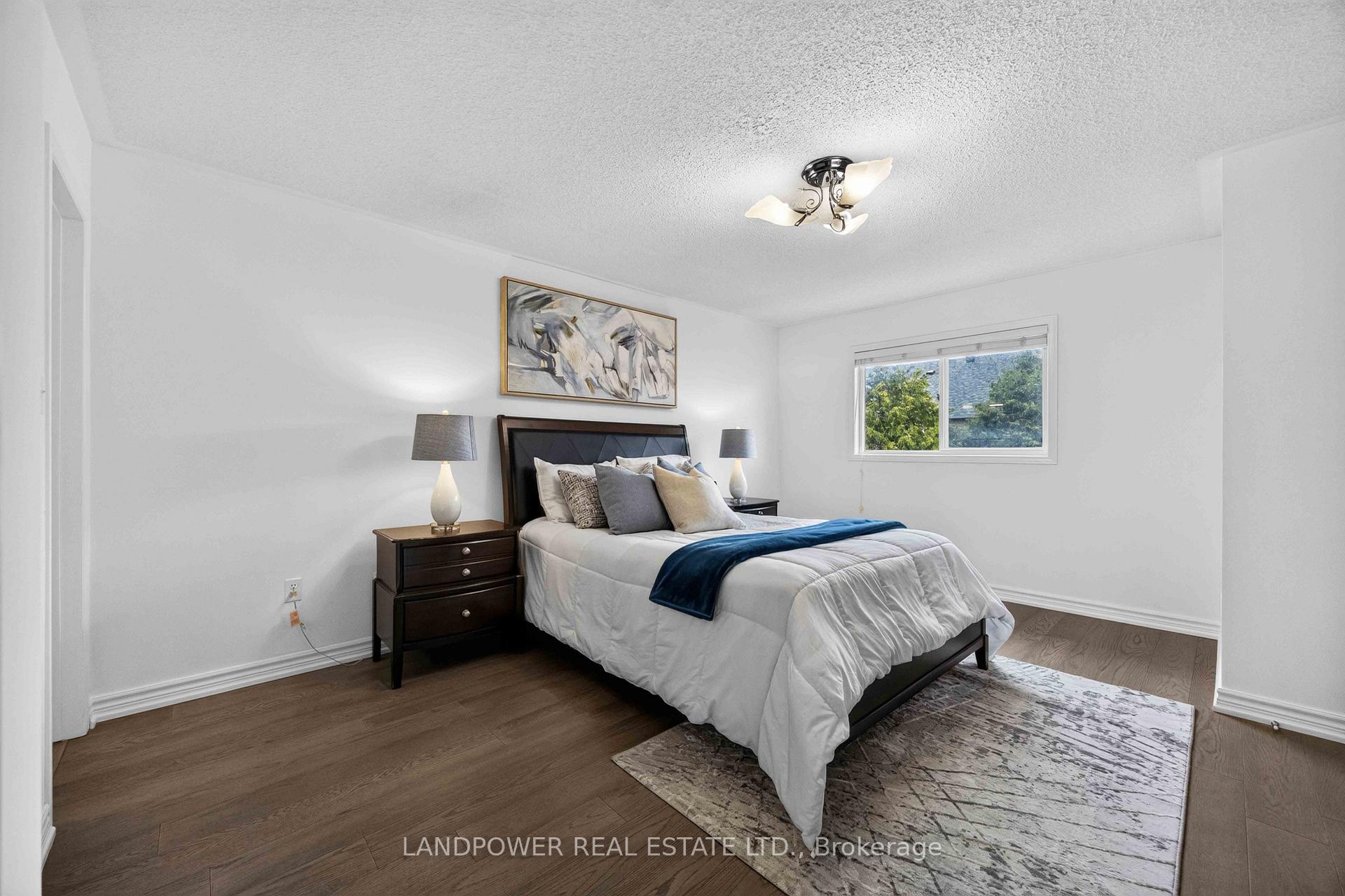 Photo 28 of 126 Rideau Drive, Richmond Hill, Langstaff — HOMEH