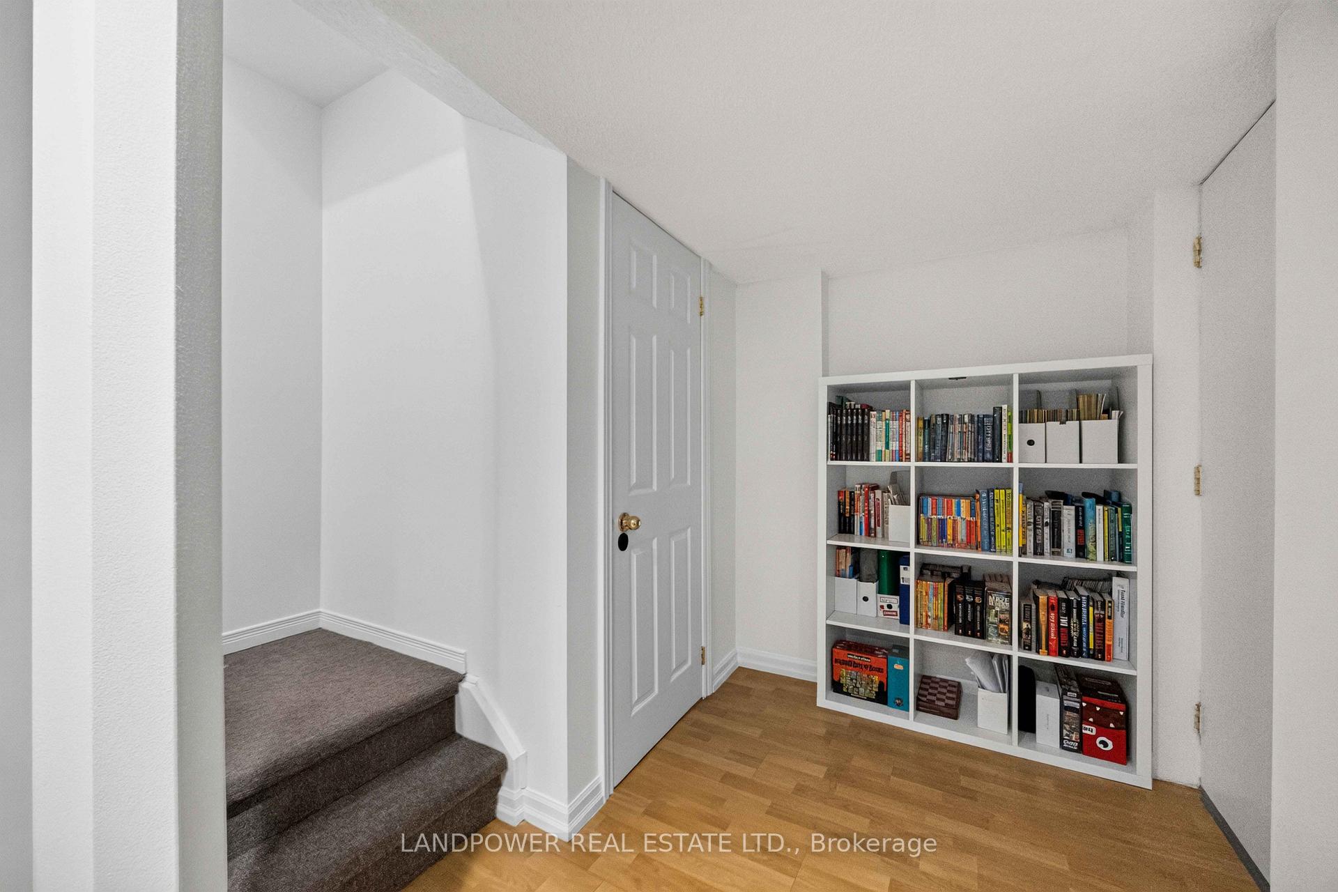 Photo 38 of 126 Rideau Drive, Richmond Hill, Langstaff — HOMEH