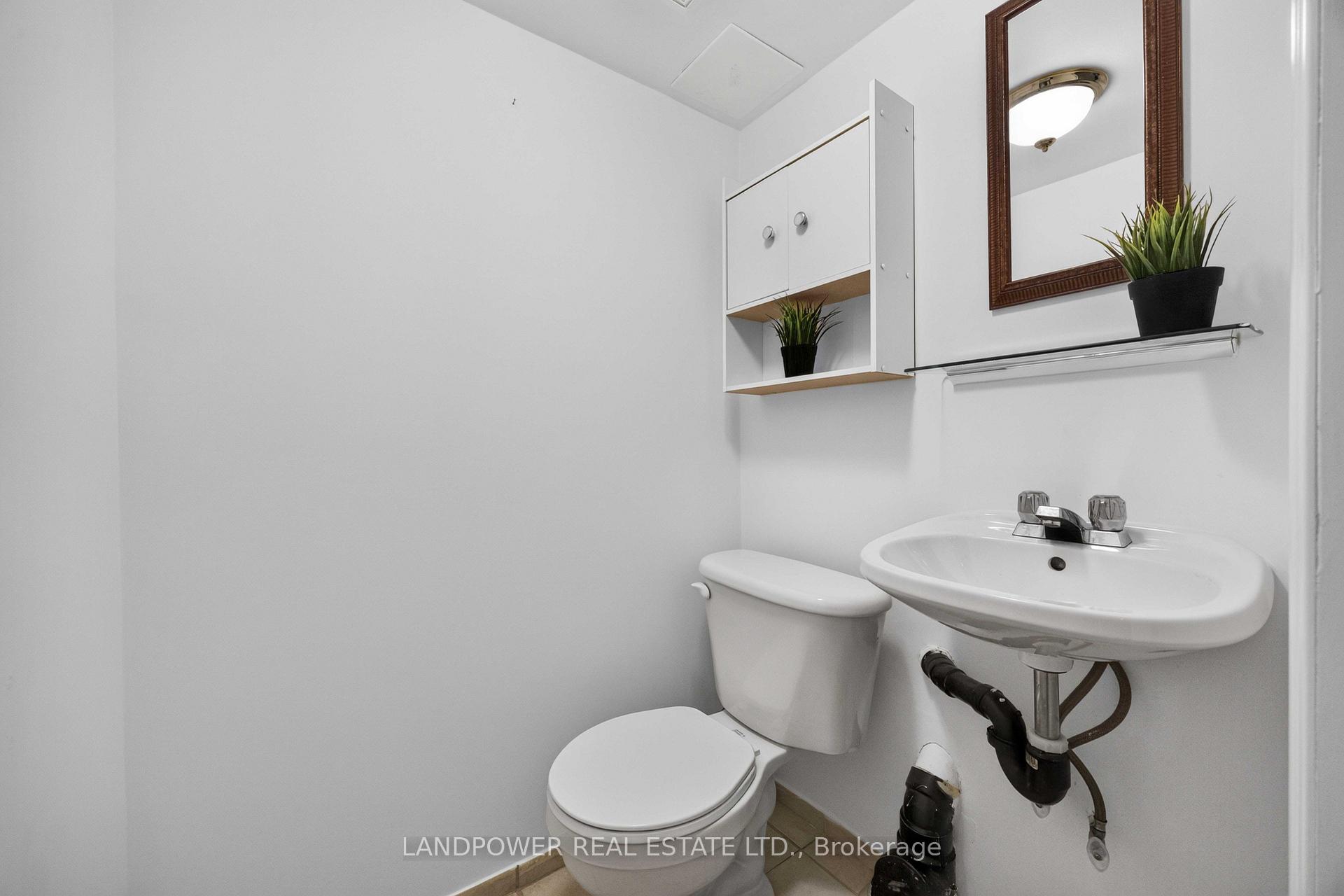 Photo 45 of 126 Rideau Drive, Richmond Hill, Langstaff — HOMEH