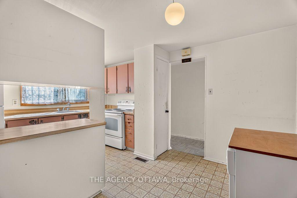 Photo 5 of Unit 45, 1464 Heatherington Road, Ottawa, Heron Gate/Industrial Park — HOMEH