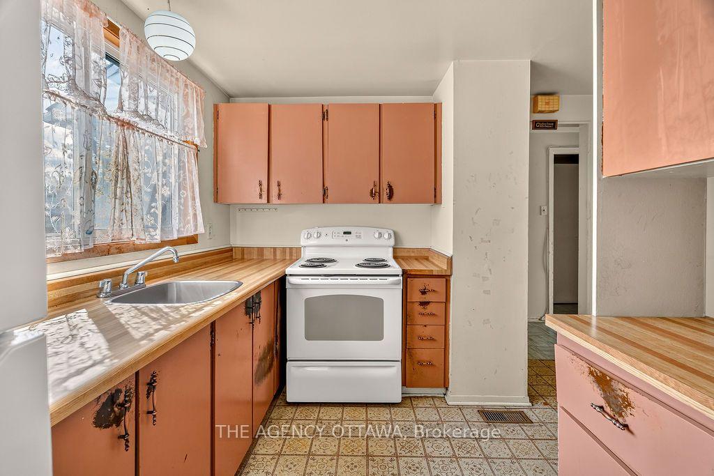 Photo 6 of Unit 45, 1464 Heatherington Road, Ottawa, Heron Gate/Industrial Park — HOMEH