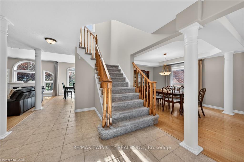 Photo 4 of 211 McNichol Drive, Cambridge, Little's Corners — HOMEH