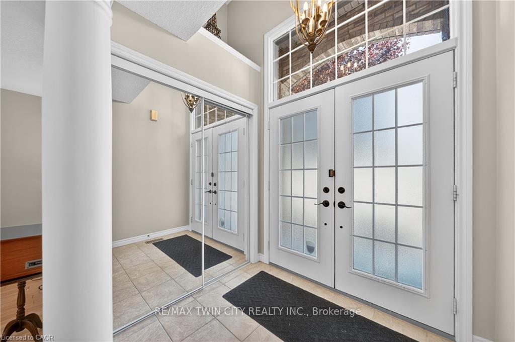 Photo 5 of 211 McNichol Drive, Cambridge, Little's Corners — HOMEH