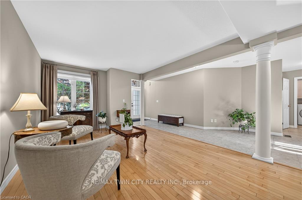 Photo 8 of 211 McNichol Drive, Cambridge, Little's Corners — HOMEH