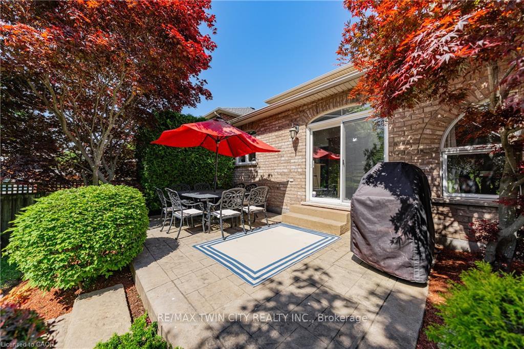 Photo 31 of 211 McNichol Drive, Cambridge, Little's Corners — HOMEH