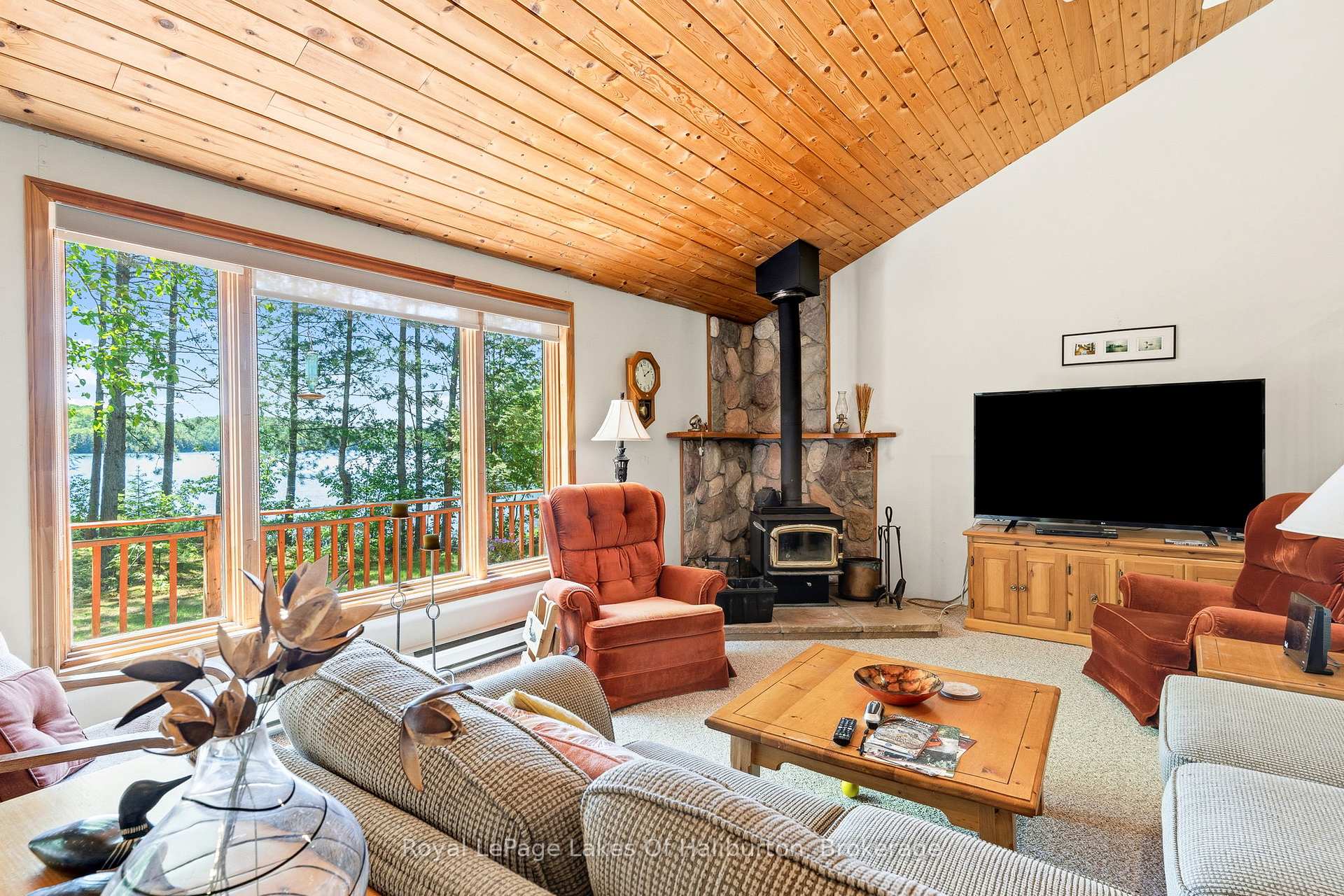Photo 15 of 1349 Trellis Trail, Minden Hills, Anson — HOMEH
