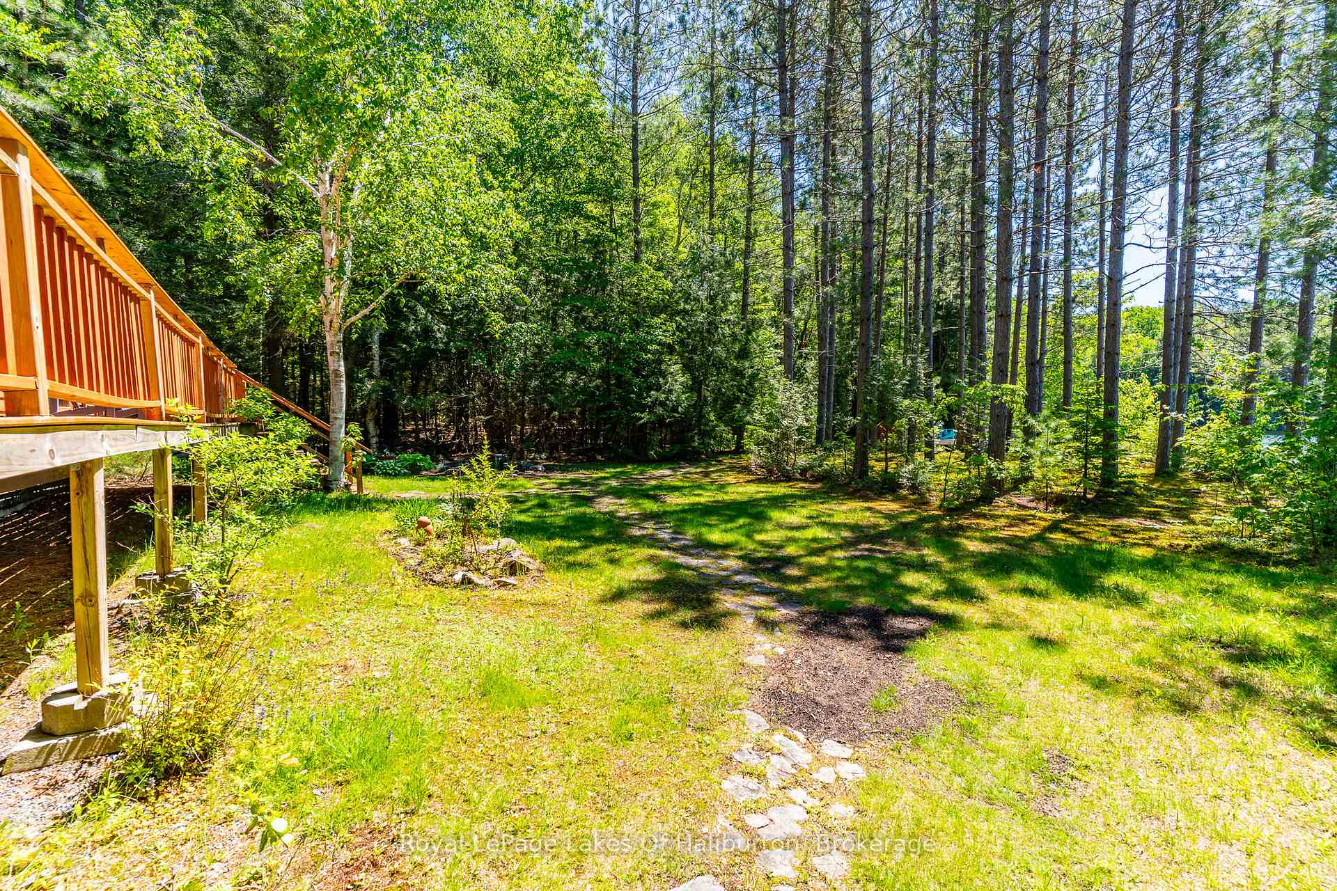 Photo 38 of 1349 Trellis Trail, Minden Hills, Anson — HOMEH