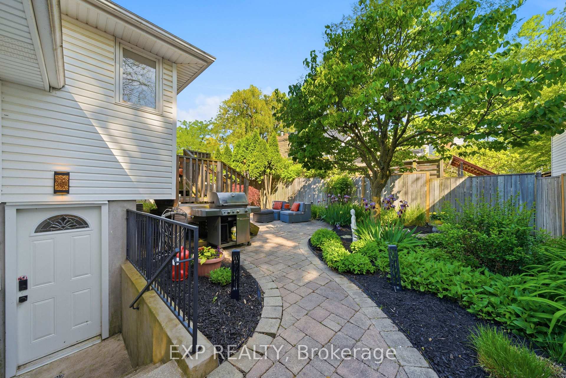 Photo 33 of 127A Lakeshore Road, St. Catharines, Lakeshore — HOMEH