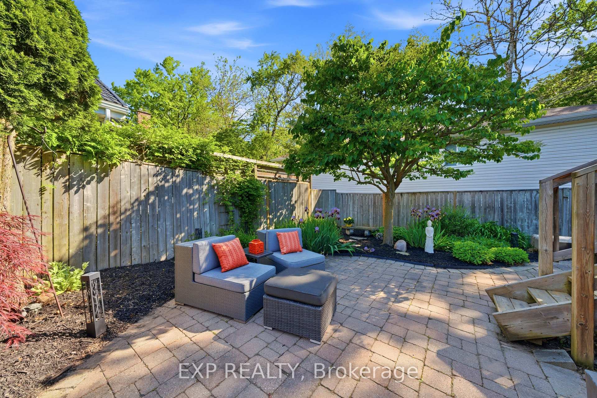 Photo 36 of 127A Lakeshore Road, St. Catharines, Lakeshore — HOMEH