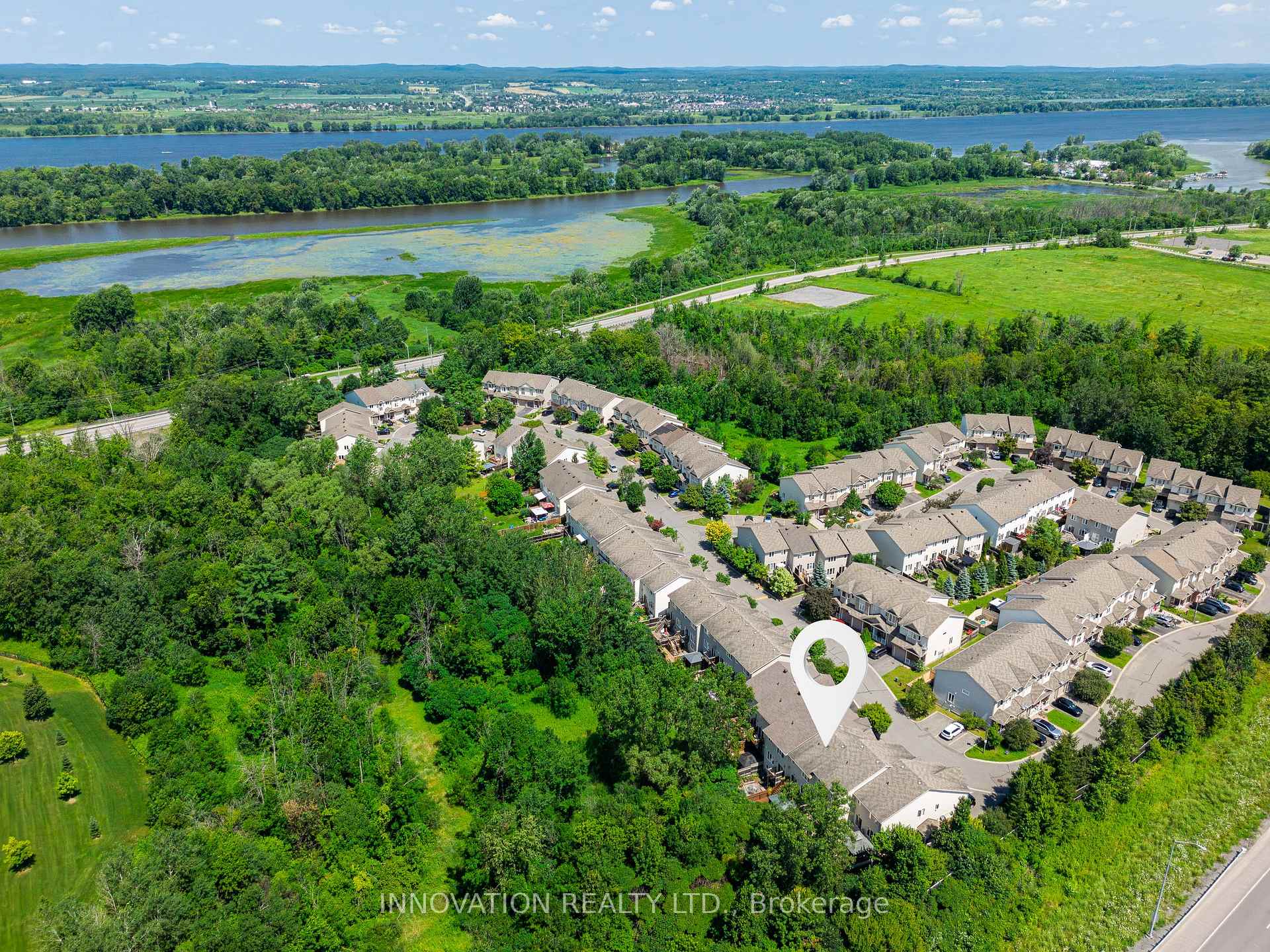 Photo 5 of 176 Parkrose Private, Ottawa, Chatelaine Village — HOMEH