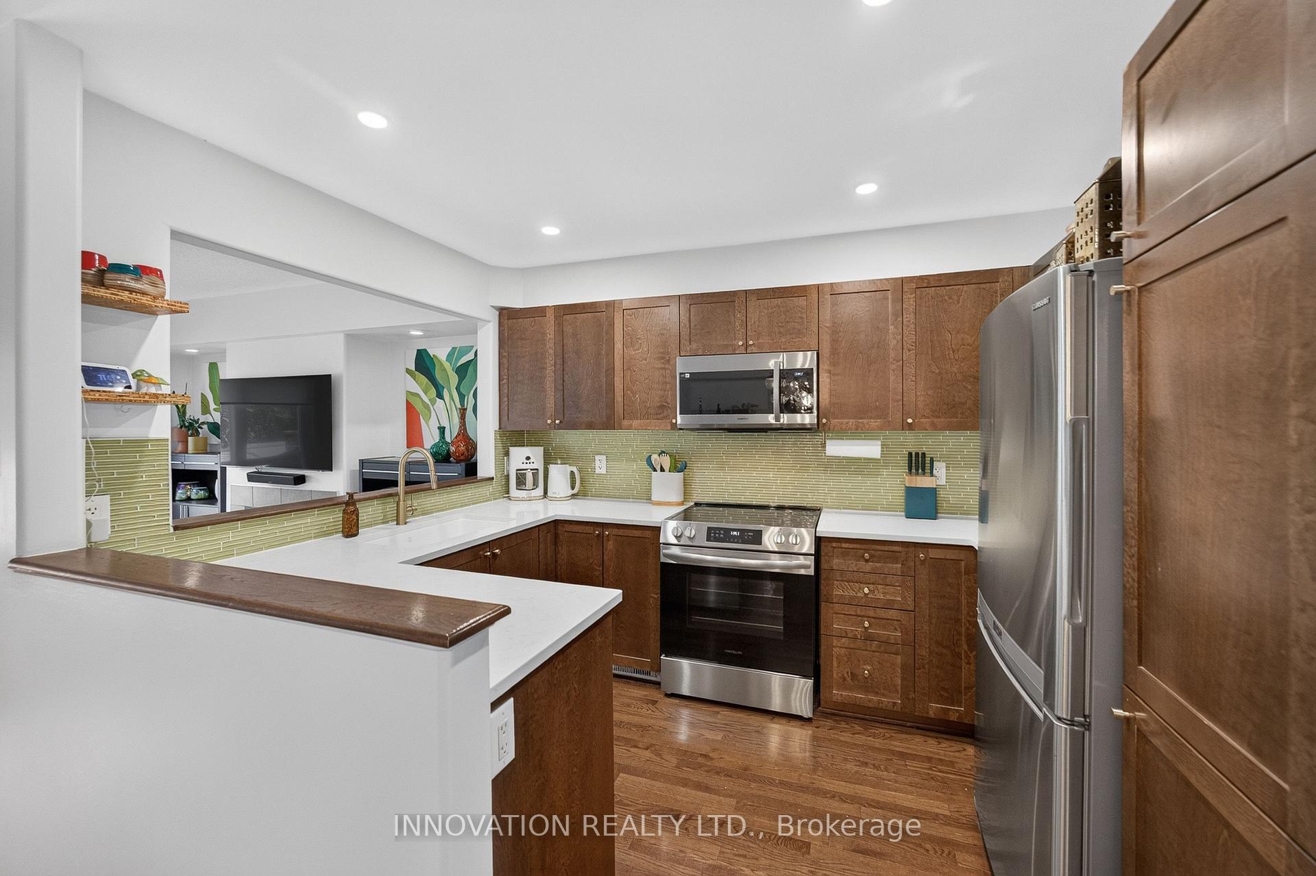 Photo 11 of 176 Parkrose Private, Ottawa, Chatelaine Village — HOMEH