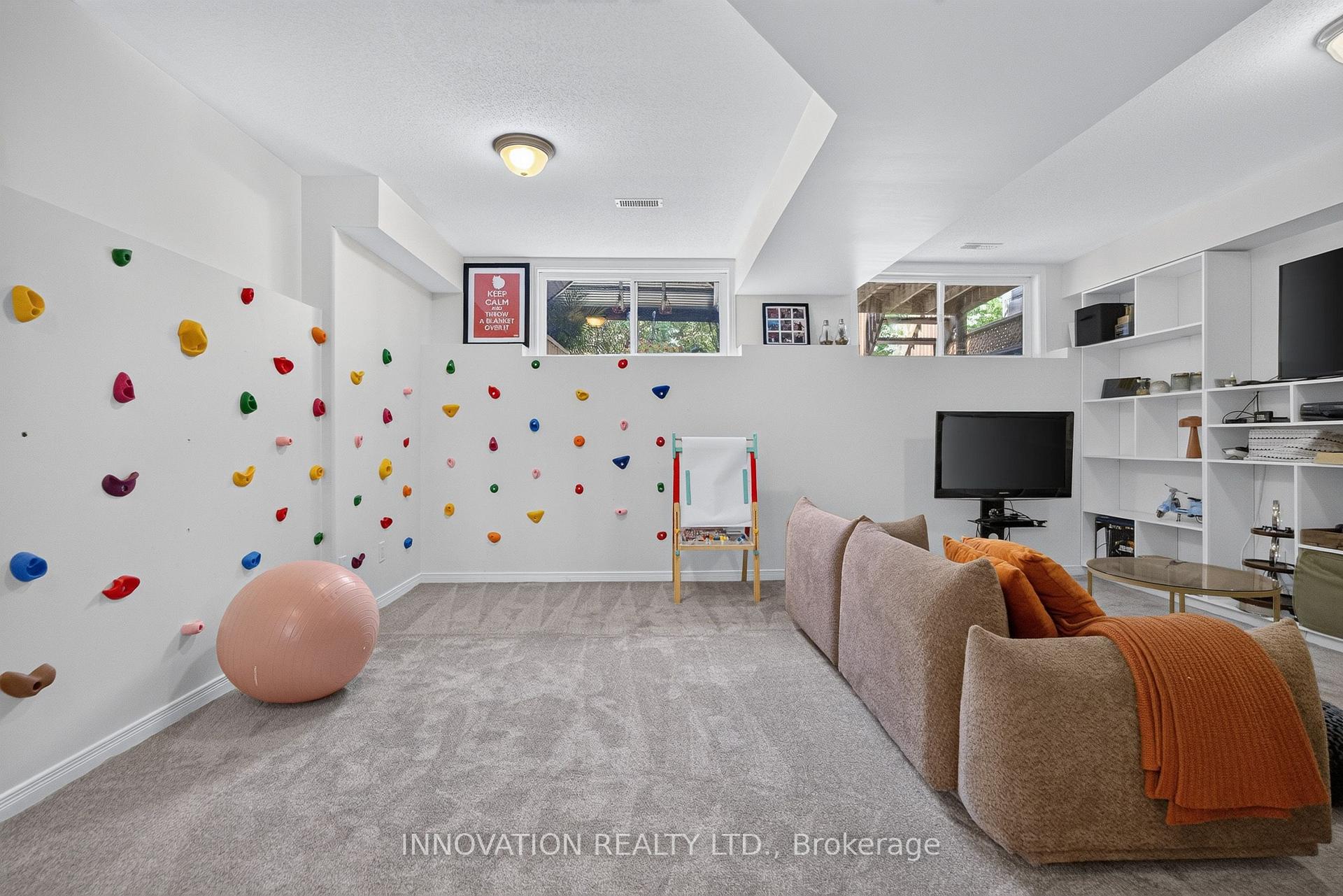 Photo 34 of 176 Parkrose Private, Ottawa, Chatelaine Village — HOMEH
