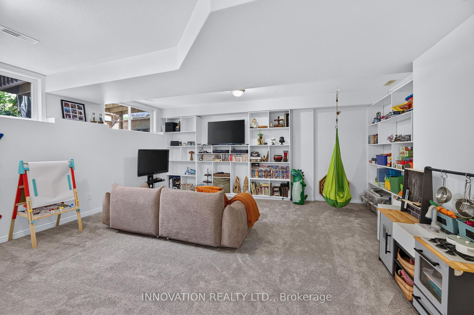Photo 36 of 176 Parkrose Private, Ottawa, Chatelaine Village — HOMEH
